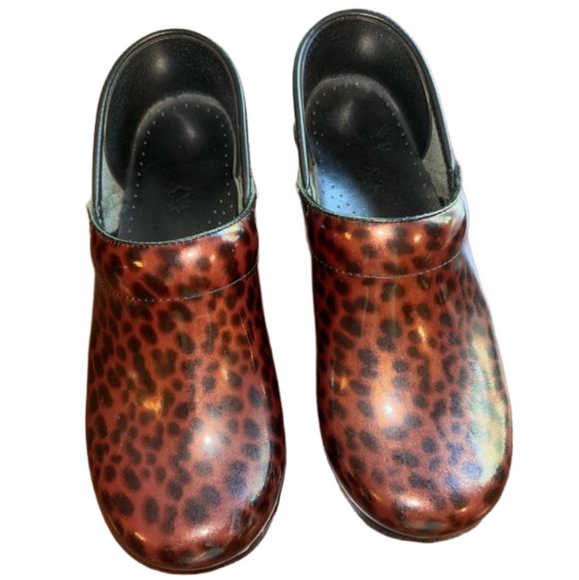 Dansko Shoes - Dansko tortoise shell clogs